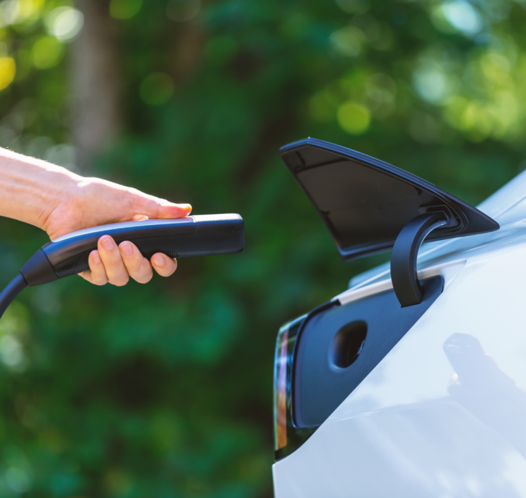 En la imagen se muestra un vehículo eléctrico