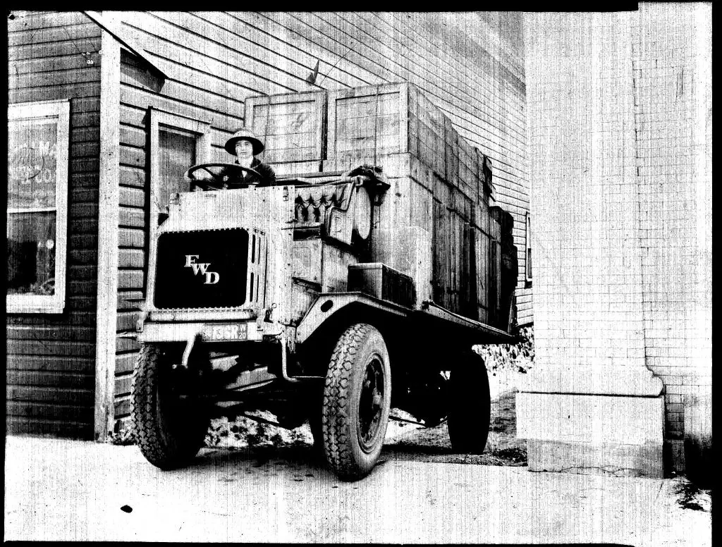 ¿Quién fue Luella Bates? La primera mujer camionera 