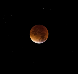 En la imagen se muestra un eclipse lunar