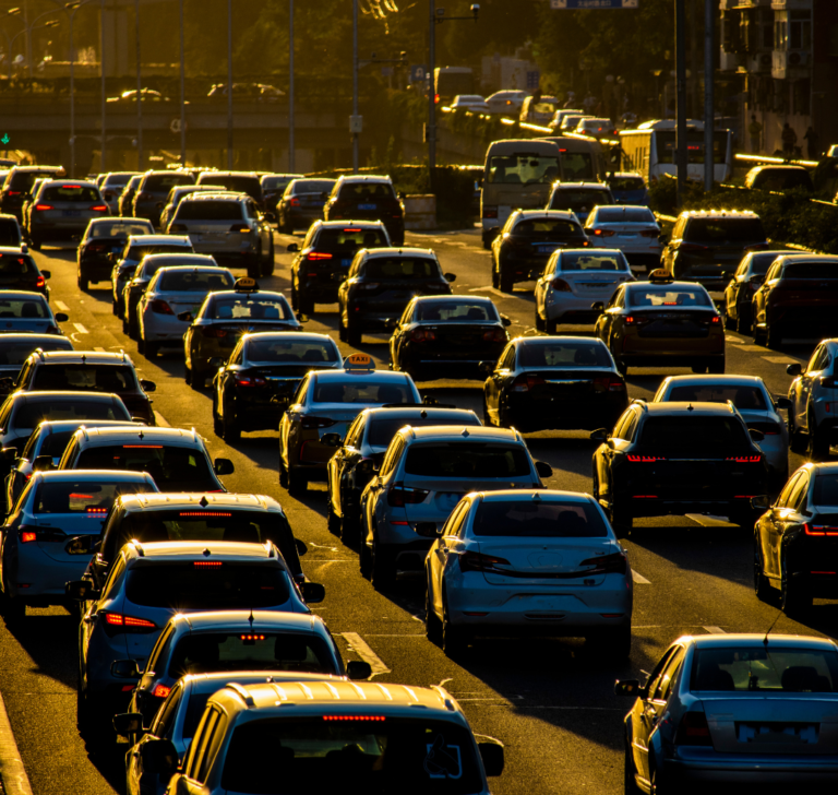 En la imagen se muestra el tráfico de vehículos