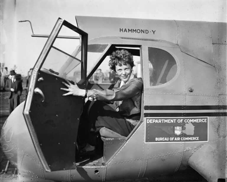 En la imagen se muestra a Amelia Earhart