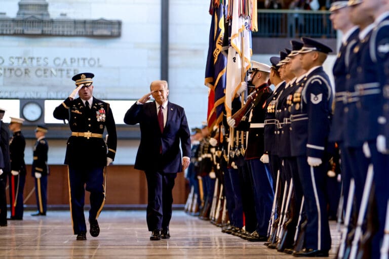 En la imagen se muestra al presidente Donald Trump