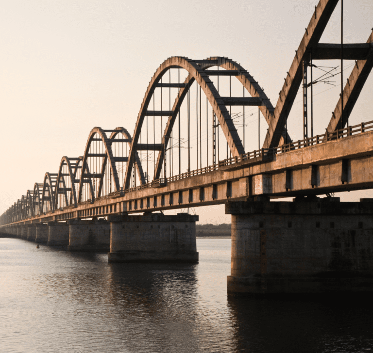 En la imagne se muestra un puente de Estados Unidos