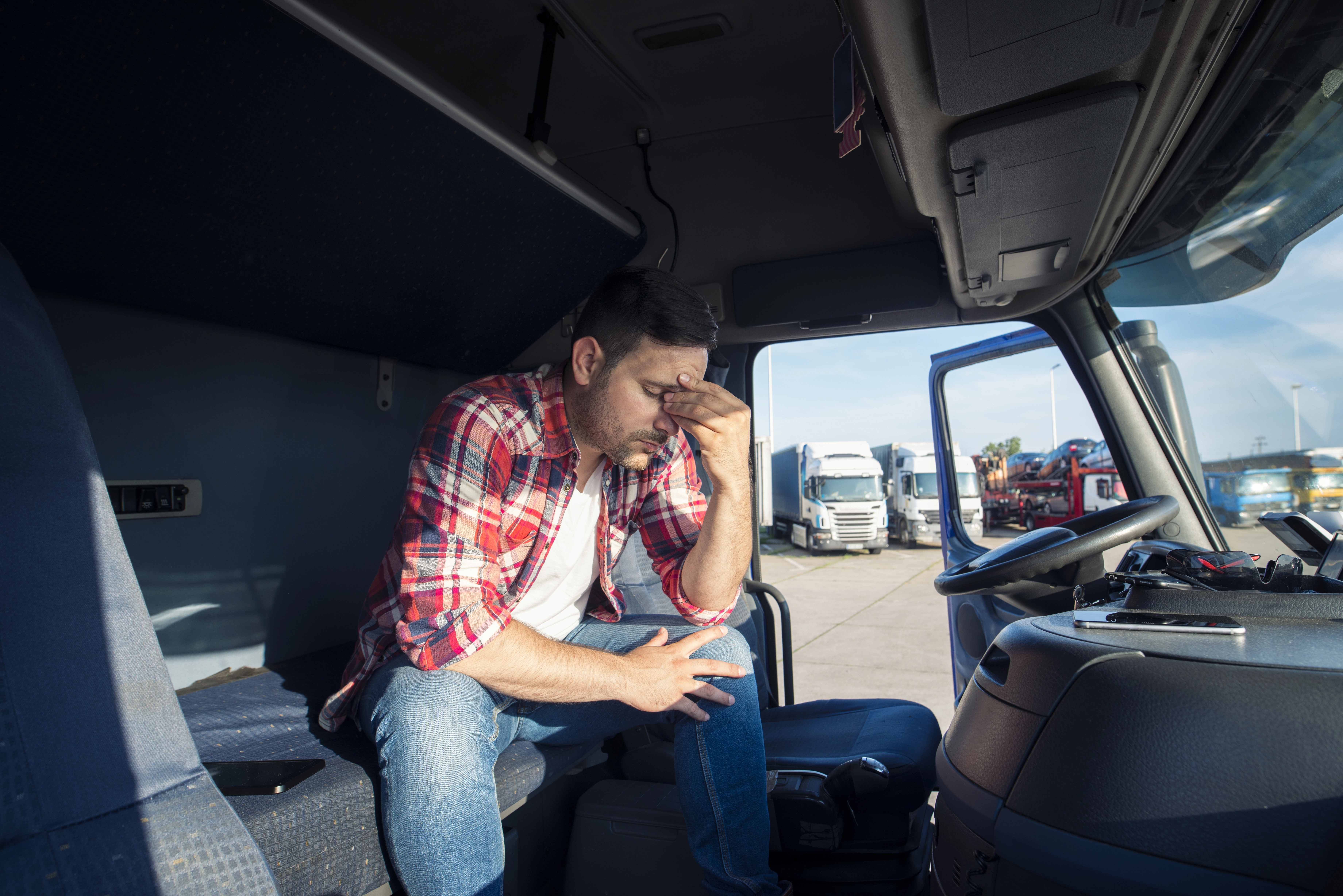 Refuerzo de la normativa ELP: más de 3,000 camioneros fuera de servicio