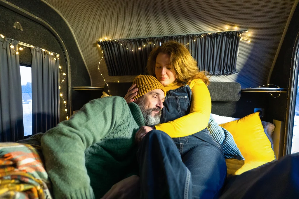 ¿Puede el amor sobrevivir a la carretera? La realidad de las citas cuando se es camionero